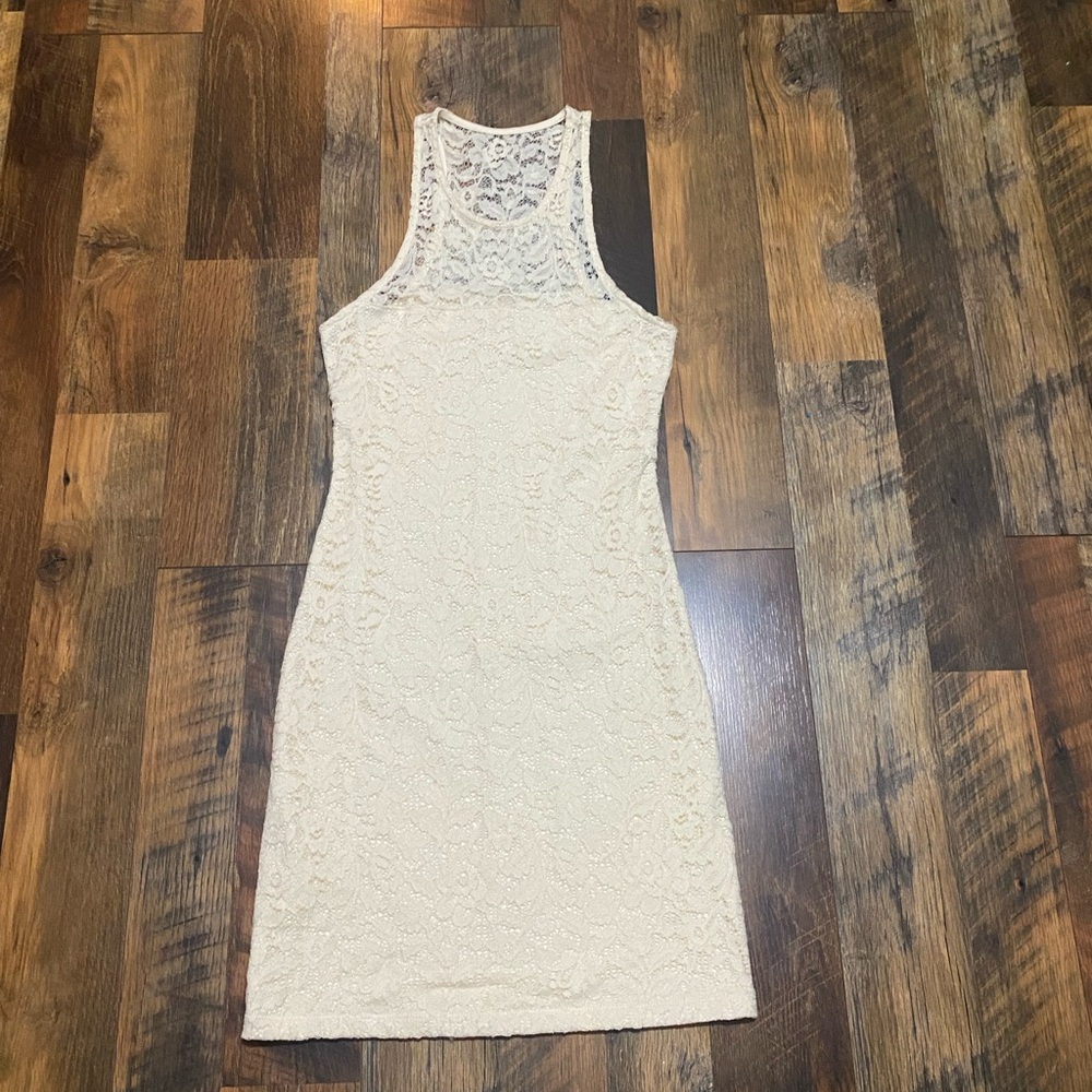 Fitted lace Hollister dress
